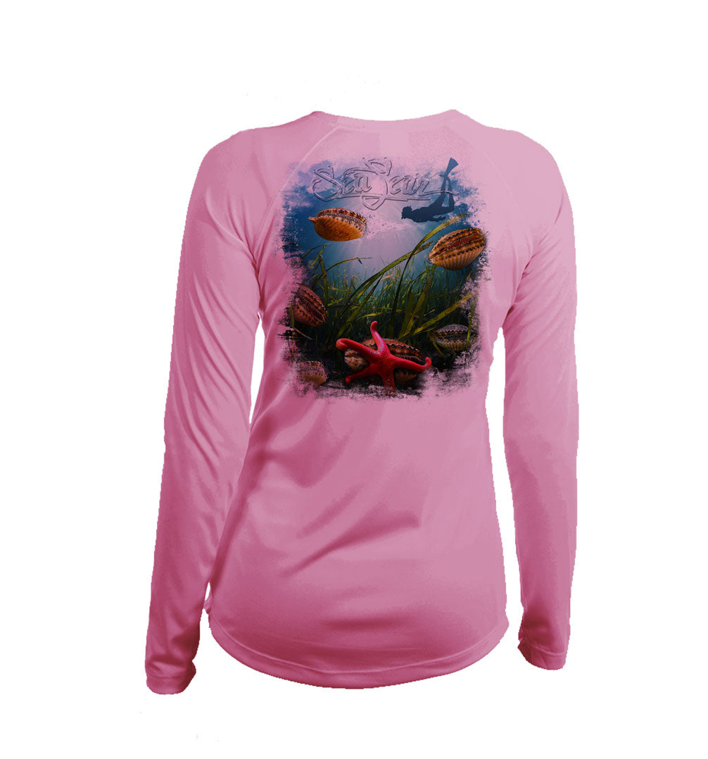 Scallop V-Neck Performance Tee