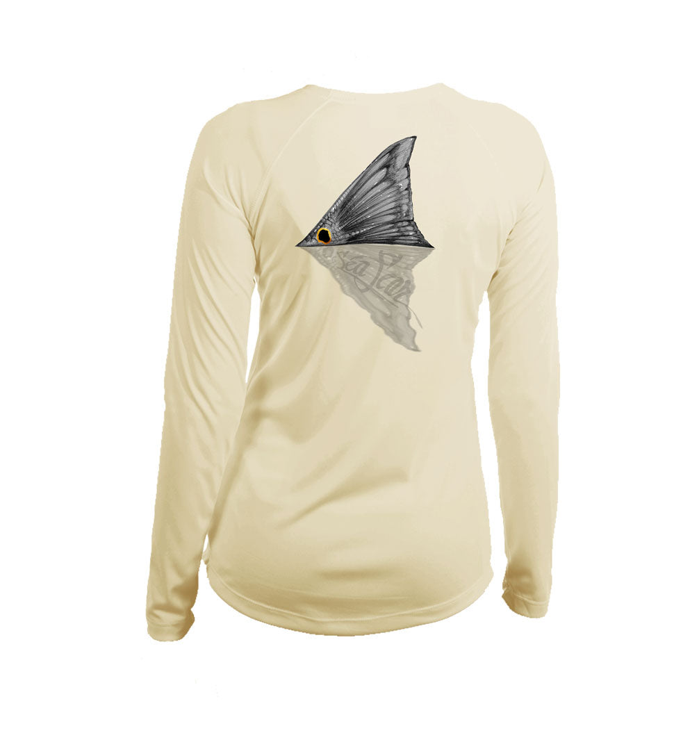 Tailing Redfish V-Neck Performance Tee